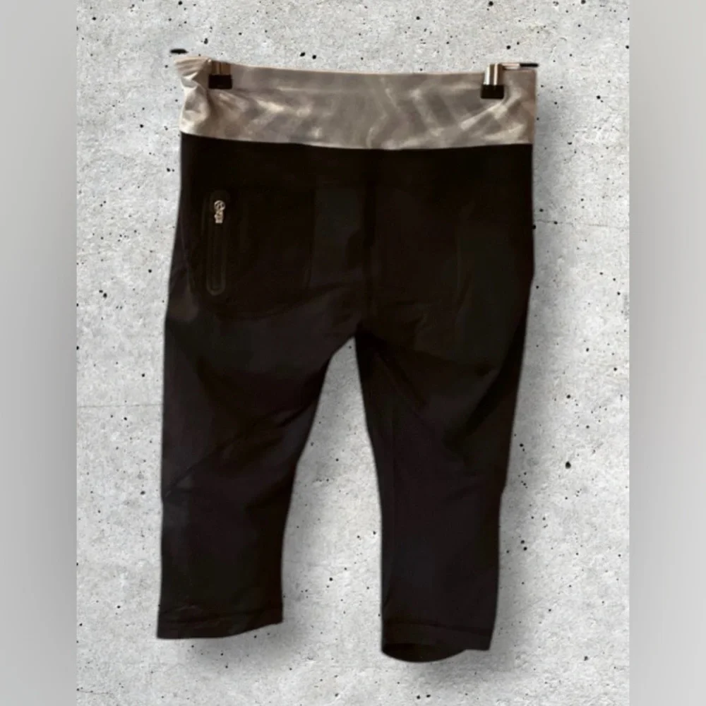 Lululemon Runnin’ With My Homies Crop Legging
